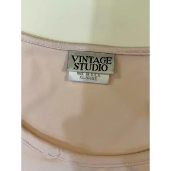 Vintage‎ Studio Pink Stretch Shirt XL Women’s Fitted Crew Short Sleeve USA Made - Picture 2 of 3